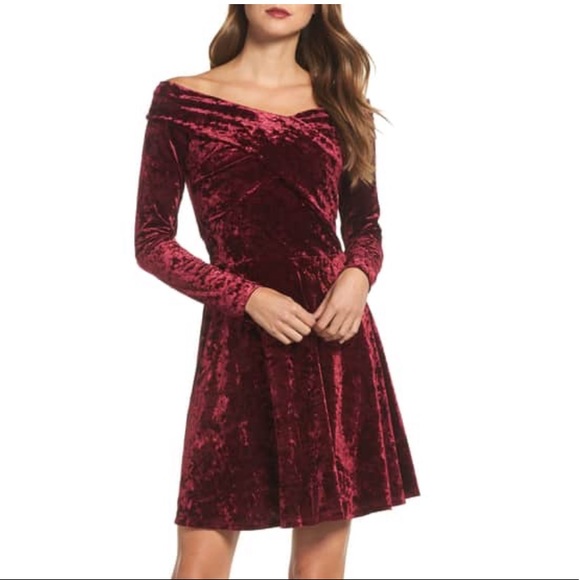 Chelsea28 Dresses & Skirts - Chelsea28 off the shoulder velvet a line dress